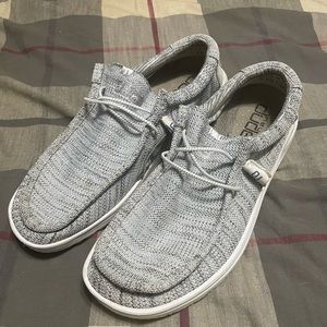 Mens hey dudes size 11